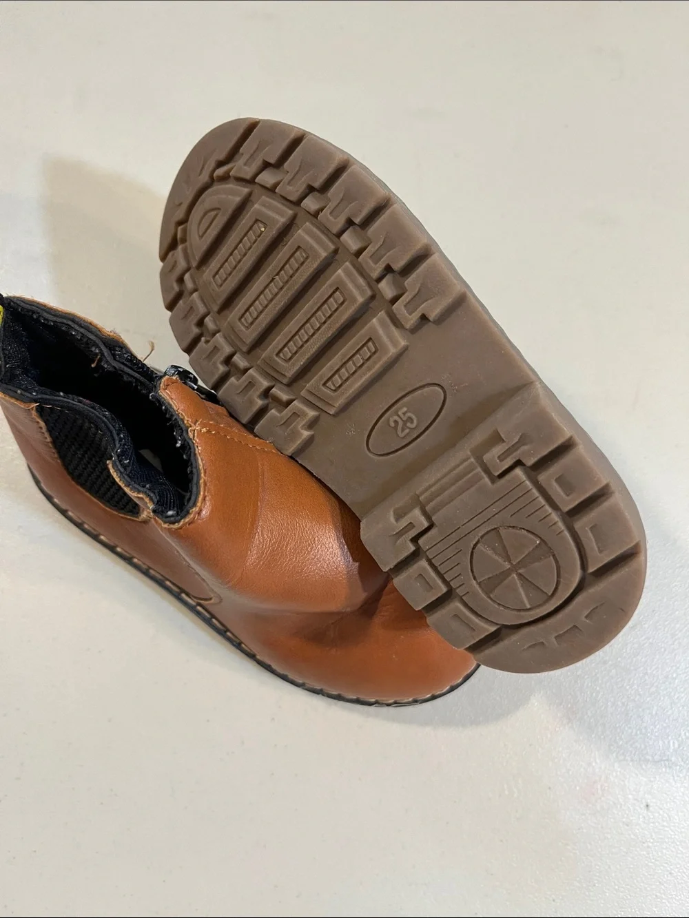 Tan Kids Chelsea Boots with Black Pull Tabs
